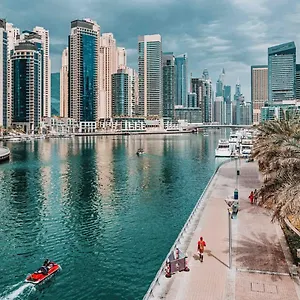 شقة Success Luxury - 5 Min Away Marina Corniche - Free Housekeeping Provided Everyday-24-7 Staff Available For Services, دبي