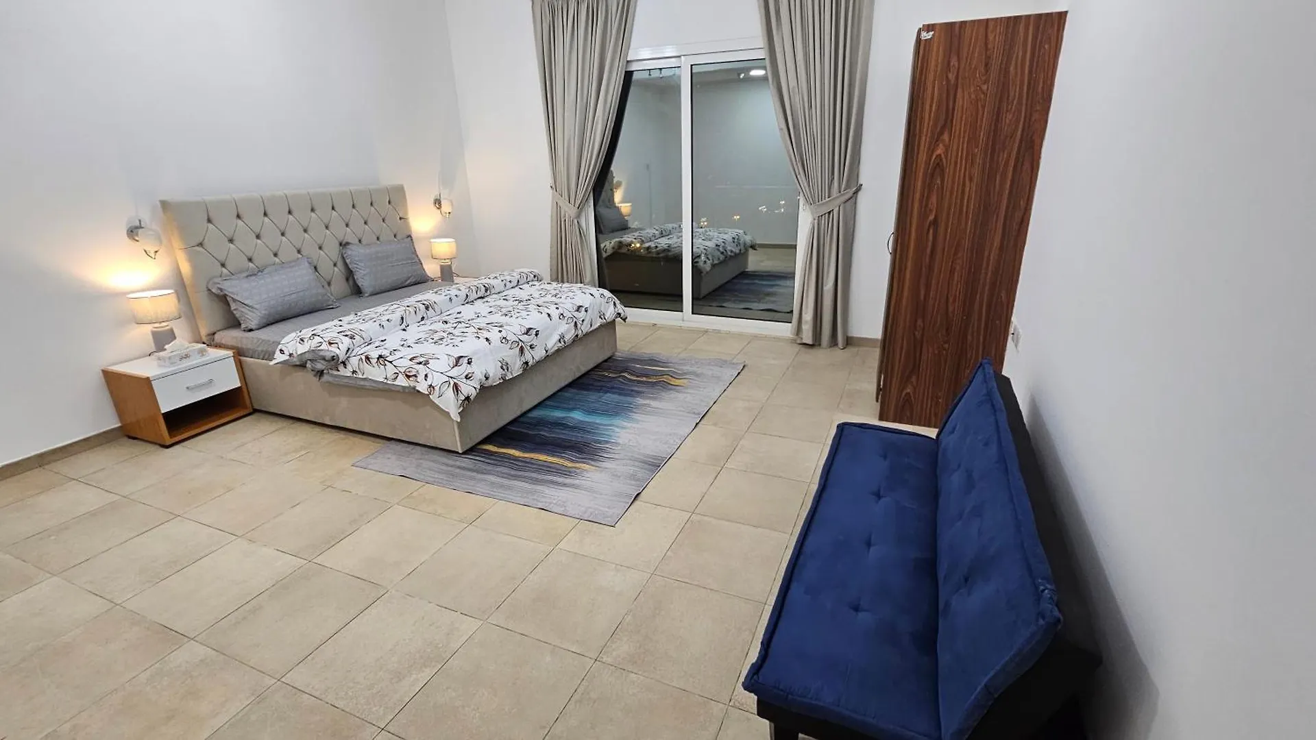 Lavish Private Rooms الشارقة