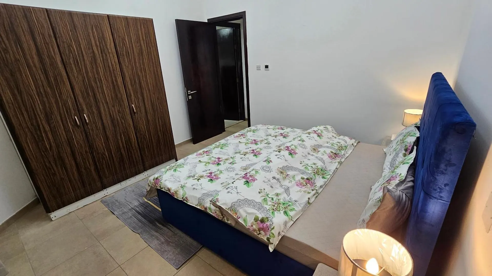Lavish Private Rooms الشارقة منزل للإقامة